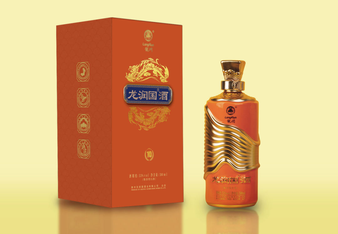 龙润国酒酱香型白酒及包装